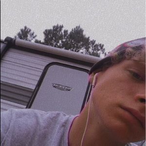 Meet your Posher, Brady